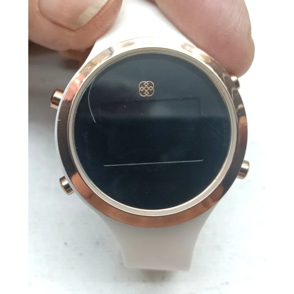 Daisy Fuentes Golden White Digital Alarm Chrono Quartz Watch with box No Battery